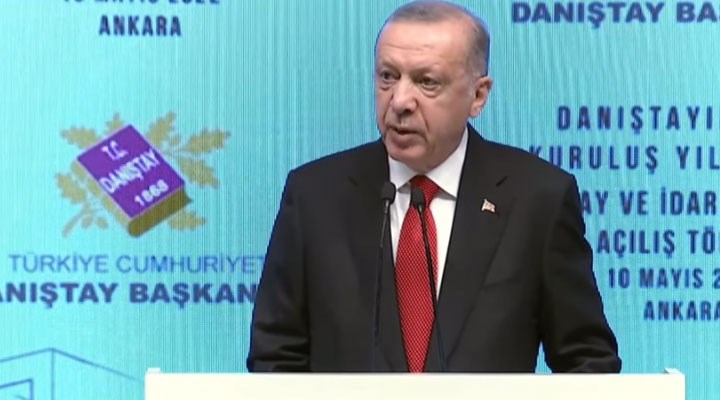 Erdoğan’dan ‘yeni anayasa’ mesajı: ‘Muhalefetin uzlaşmaz tavrı sebebiyle akamete uğradı’