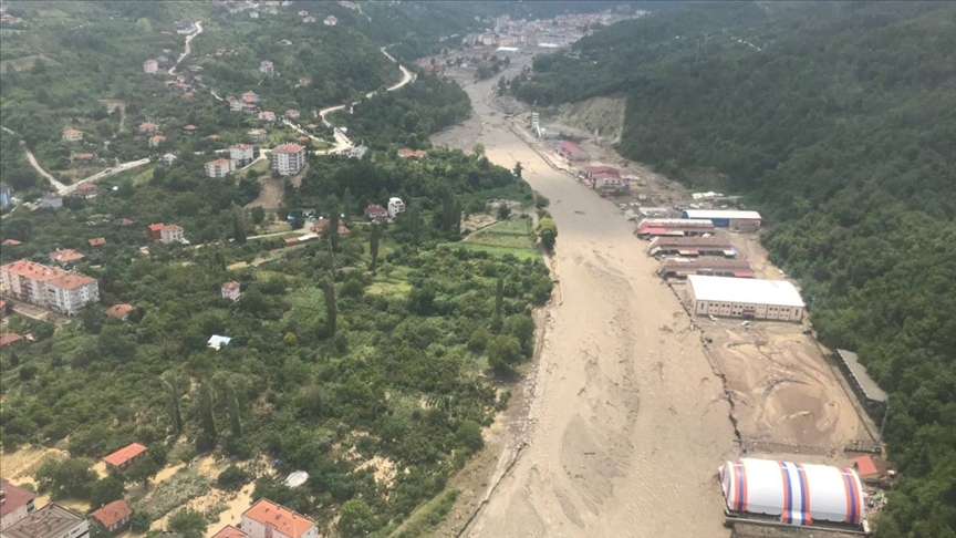 Erdoğan, selin etkili olduğu bölgelerde 17 vatandaşın hayatını kaybettiğini açıkladı