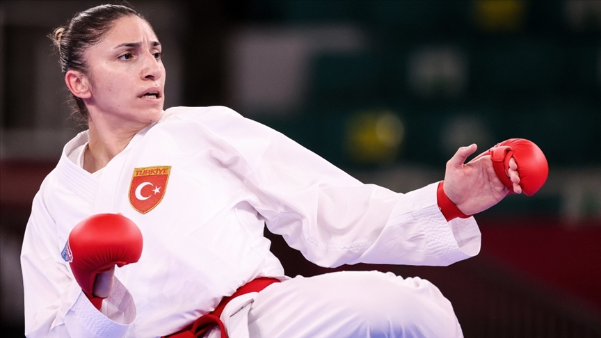 Karatede kadınlar kumite 61 kiloda Merve Çoban, bronz madalya kazandı