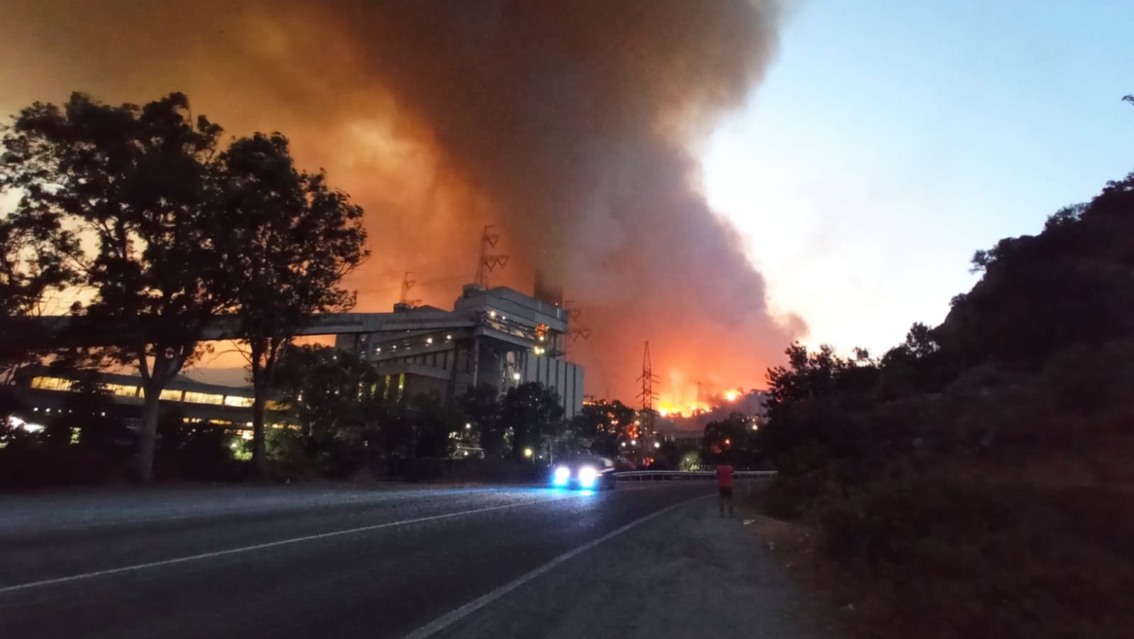 Milas’ta termik santral bölgesindeki yangın söndü
