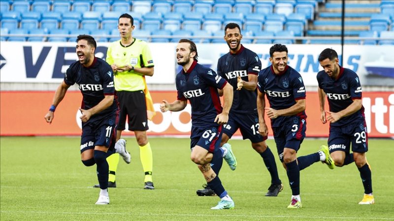 Trabzonspor, UEFA Avrupa Konferans Ligi’nde play-off turuna yükseldi
