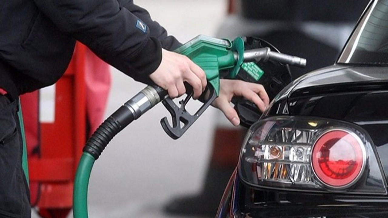 ABD’de benzin fiyatları artınca petrol ihracatının yasaklanması için Kongreye tasarı sunuldu