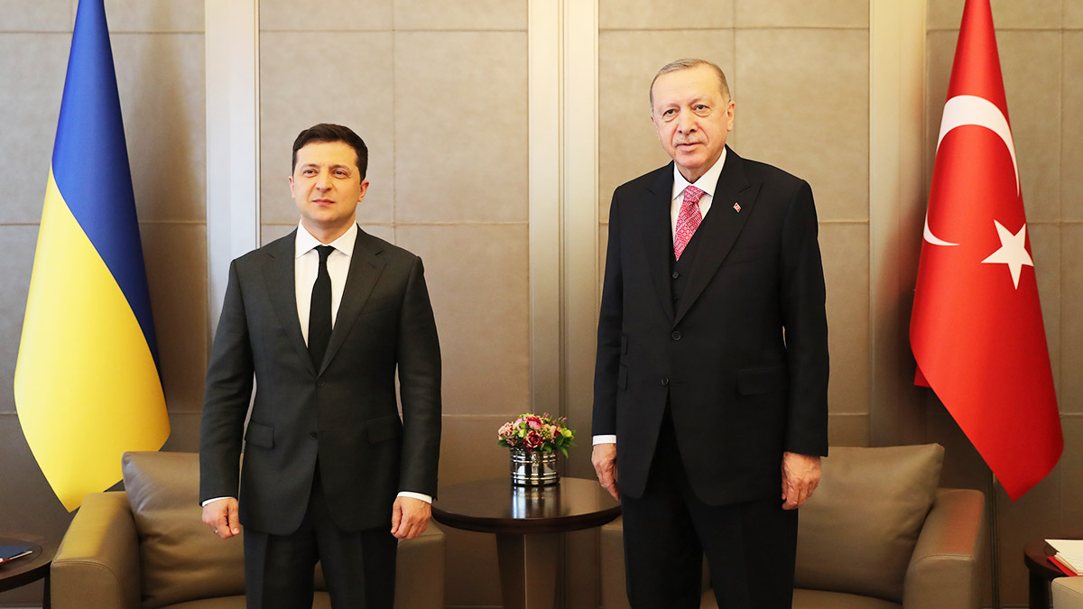 Zelenski: ‘Erdoğan ile yaptığımız anlaşmaya göre, 5 Azov komutanı savaş bitine kadar Türkiye’de kalacak’
