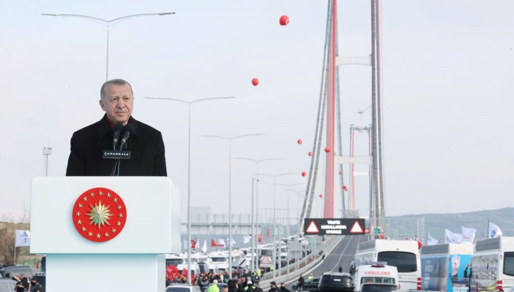 Erdoğan’ın 1915 Çanakkale Köprüsü’nden geçiş ücretine ‘200 liracık’ demesine sert tepki