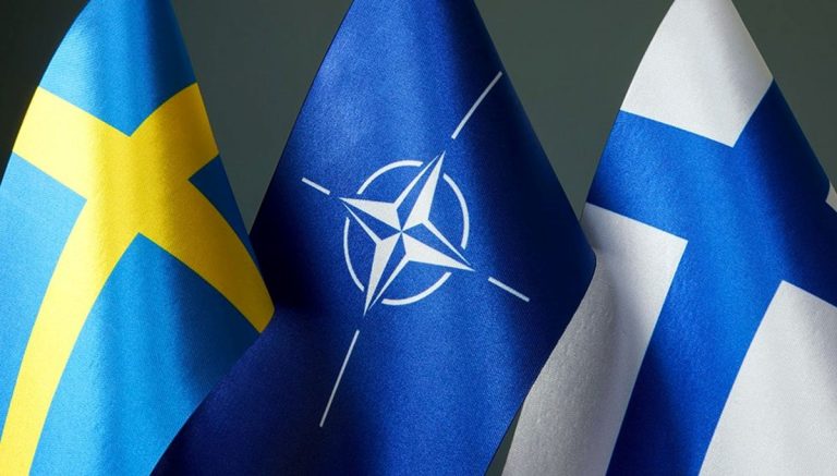 Finlandiya ve İsveç resmen NATO’ya başvurdu