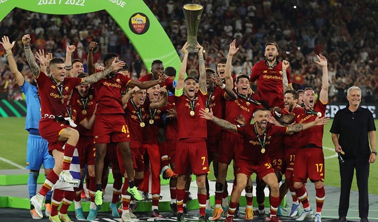UEFA Avrupa Konferans Ligi kupasının sahibi Roma oldu