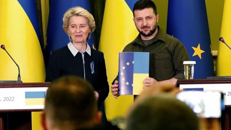 Avrupa Komisyonu: ‘Ukrayna’ya aday ülke statüsü verilebilir’