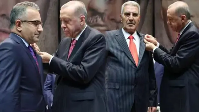 CHP ve Saadet Partisi’nden istifa edip AKP’ye katıldılar