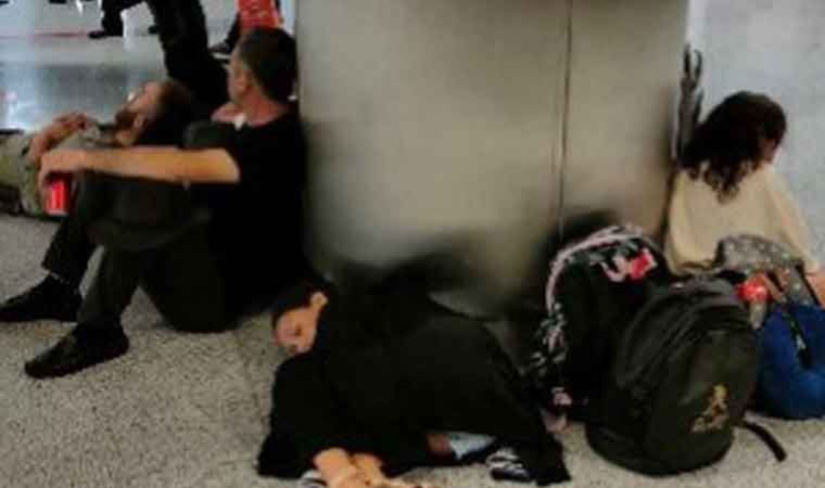 Uçaklar İstanbul Havalimanı’na inemedi: Yolcular geceden bu yana İzmir’de bekletiliyor