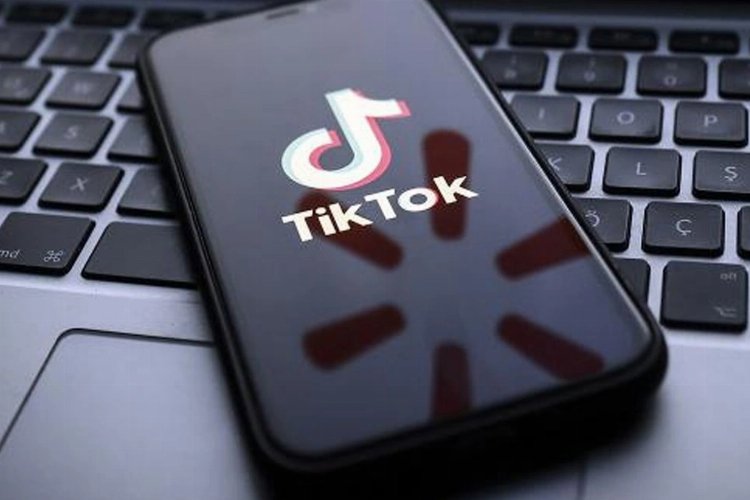 TikTok, iPhone kullanıcılarını adım adım takip ediyor