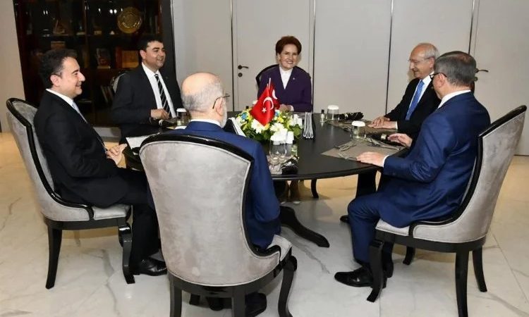 Çok konuşulacak ‘altılı masa’ iddiası: Kılıçdaroğlu ‘kesinlikle hayır oyu verecekler’ dedi, Akşener ’emin misiniz’ diye sordu