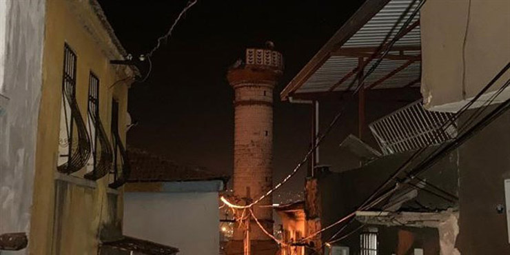İzmir’de 4,9 büyüklüğünde deprem! Balıkesir, Manisa, Aydın ve Denizli’de de hissedildi