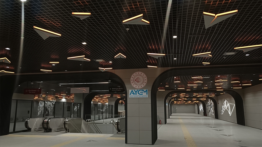 Türkiye’nin “en hızlı metrosu” Kağıthane-İstanbul Havalimanı Metrosu hizmete girdi