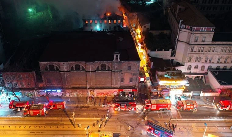Beyoğlu’ndaki Surp Pırgiç Ermeni Katolik Kilisesi’nde yangın: 2 ölü, 2 yaralı