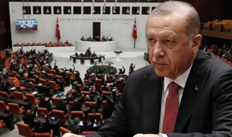 Siyasetçiler, Erdoğan’ın 2023 seçimlerinde üçüncü kez adaylığıyla ilgili tartışmaları yorumladı: ‘Kriz çıkarmak istiyor’
