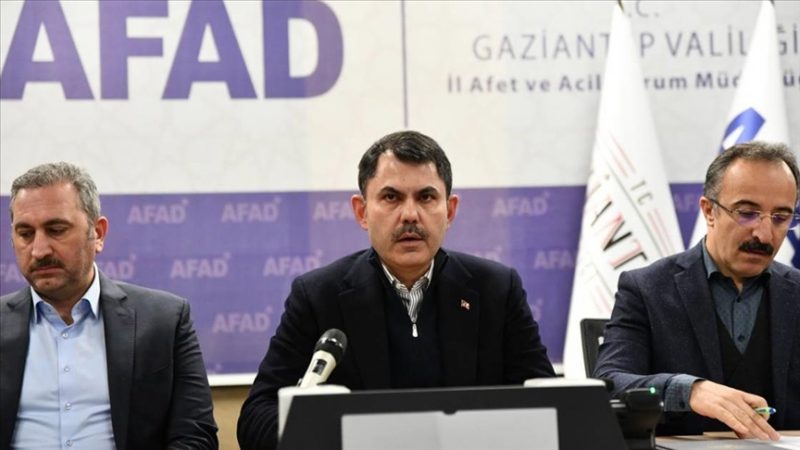 Bakan Kurum: Vatandaşlarımız Adana-Gaziantep Otoyolu’nu kullanabilirler, D-400 sadece yardım hizmetlerinde kullanılacak