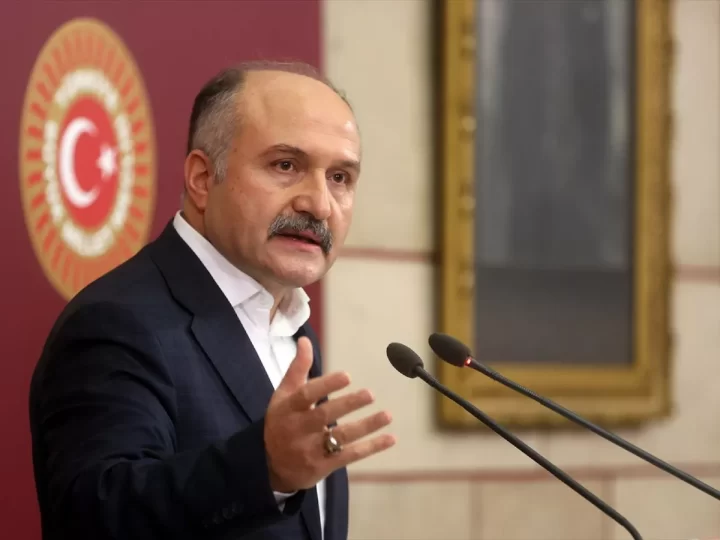 Kurultay sonrası üst düzey istifa: İYİ Parti Grup Başkanvekili Erhan Usta istifa etti!