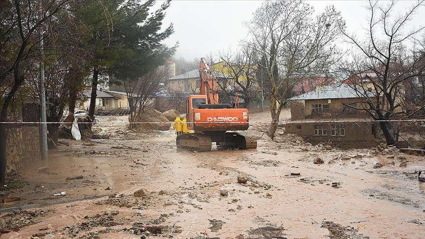 Deprem bölgesinde sel felaketi: Şanlıurfa ve Adıyaman’da 5 kişi hayatını kaybetti