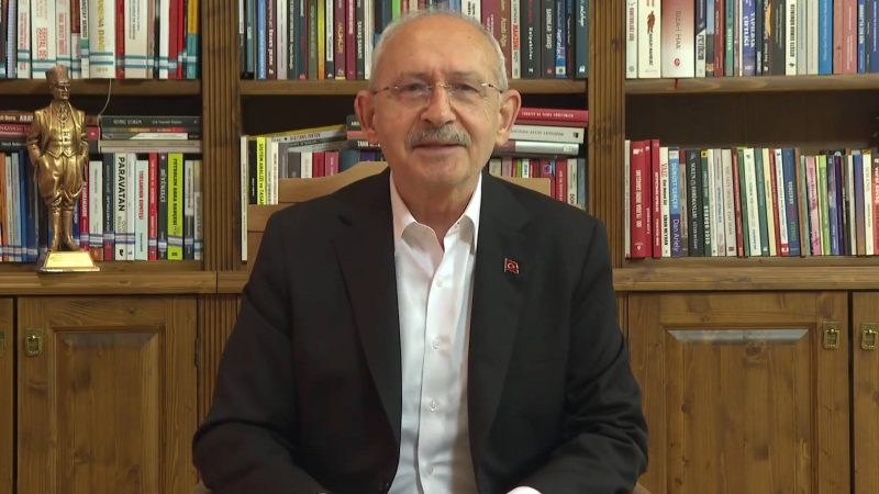 Kılıçdaroğlu, videolu paylaşımla emeklilere seslendi: Önümüzdeki kurban bayramında banka hesabınıza tek seferde 15 bin lira yatırılacak
