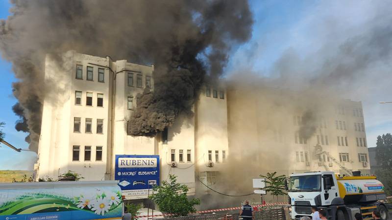 Başakşehir İkitelli Organize Sanayi Bölgesi’nde yangın