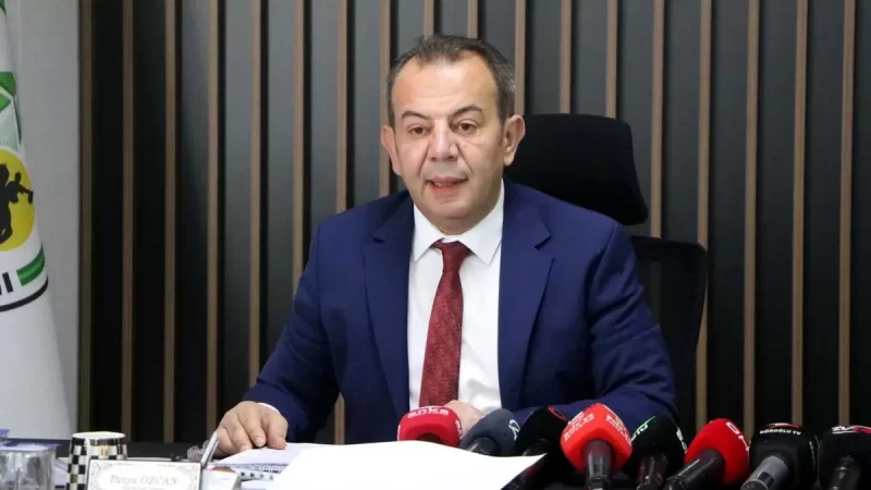 Bolu Belediye Başkanı Tanju Özcan’ın CHP’den ihracı kesinleşti