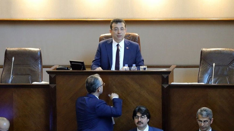 İmamoğlu’ndan AKP’li üyelere tepki: Bu sıraları boşaltacaklar