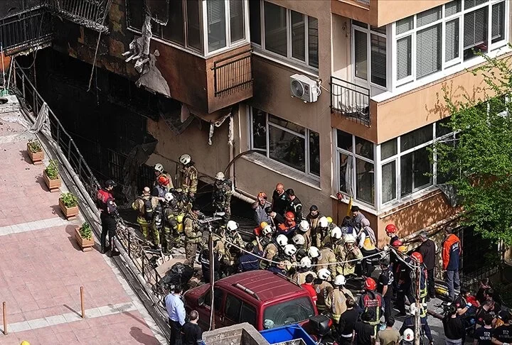Beşiktaş’ta eğlence merkezi tadilatında çıkan yangında 29 kişi hayatını kaybetti